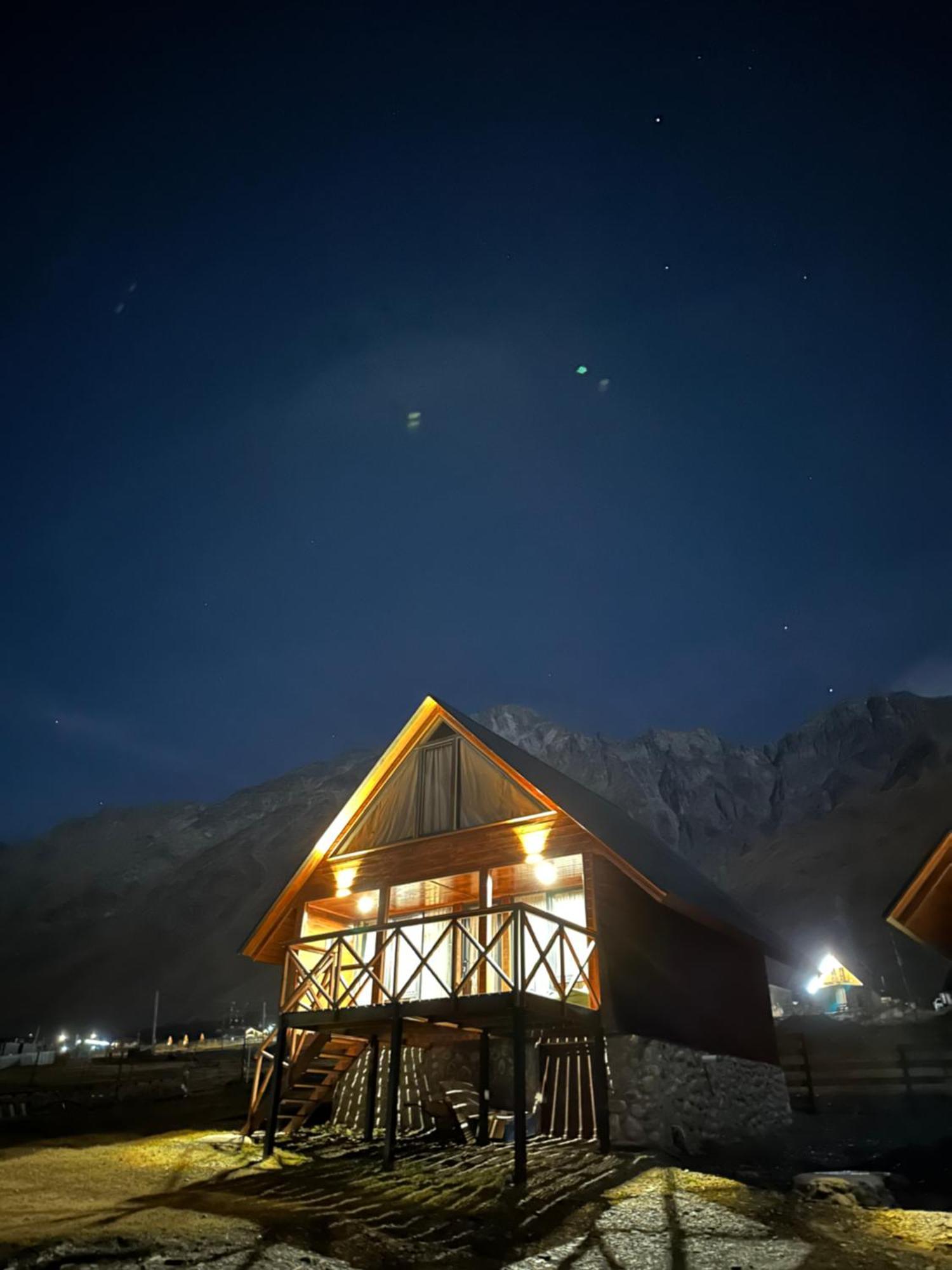 Cottage Mtachy Kazbegi Eksteriør billede
